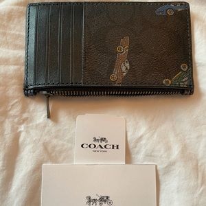 NEW WITH TAGS limited edition Coach card holder